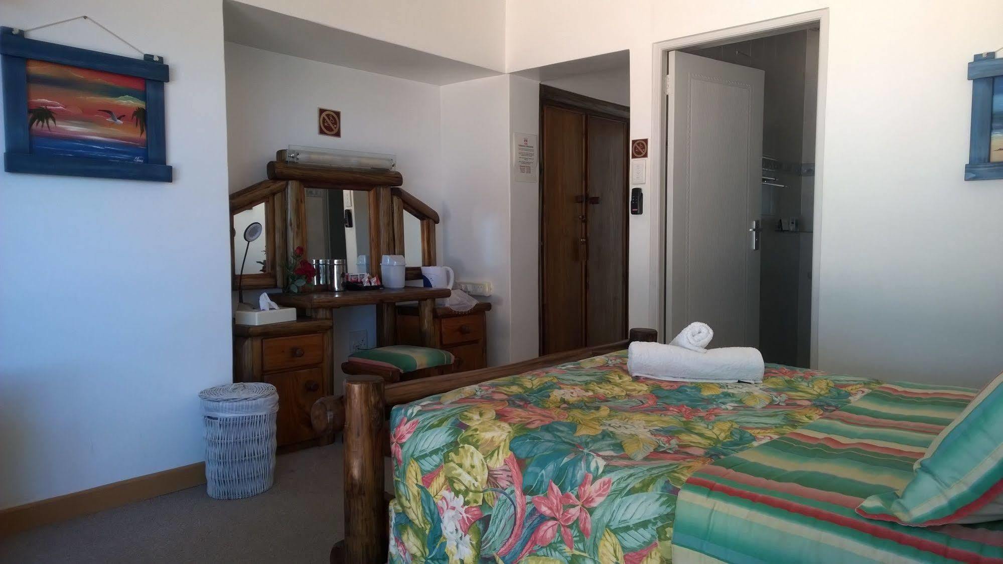 Sea Otters Lodge Kini Bay ภายนอก รูปภาพ