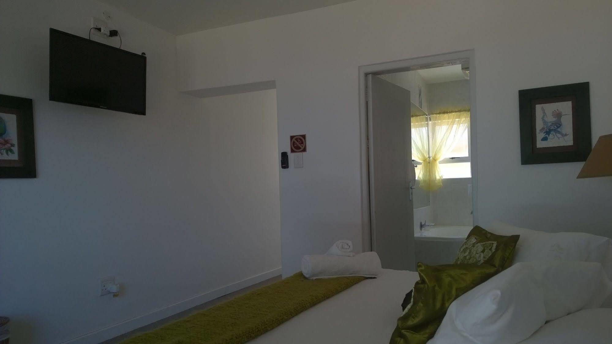 Sea Otters Lodge Kini Bay ภายนอก รูปภาพ